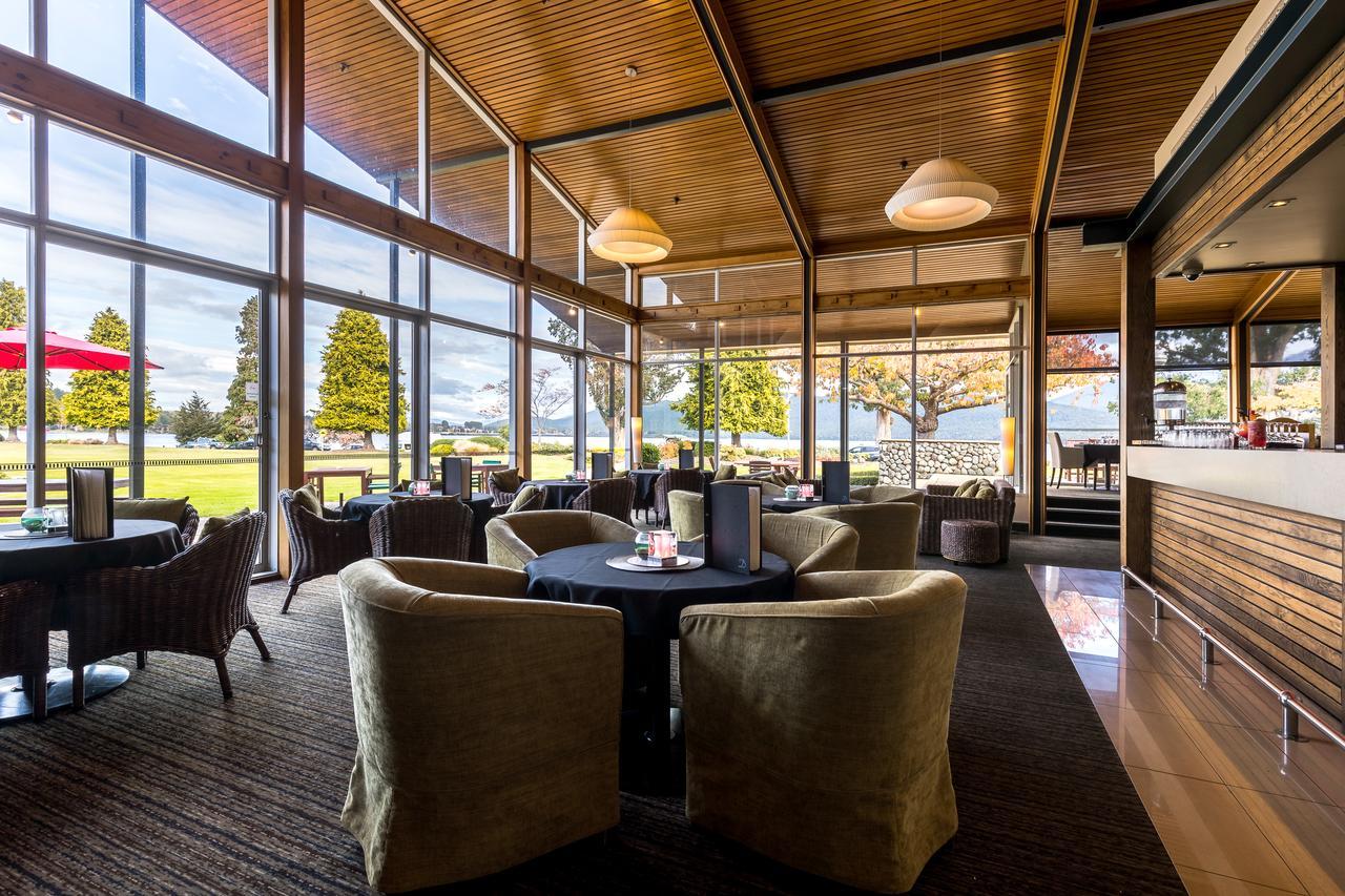 Distinction Te Anau Hotel & Villas Exterior foto